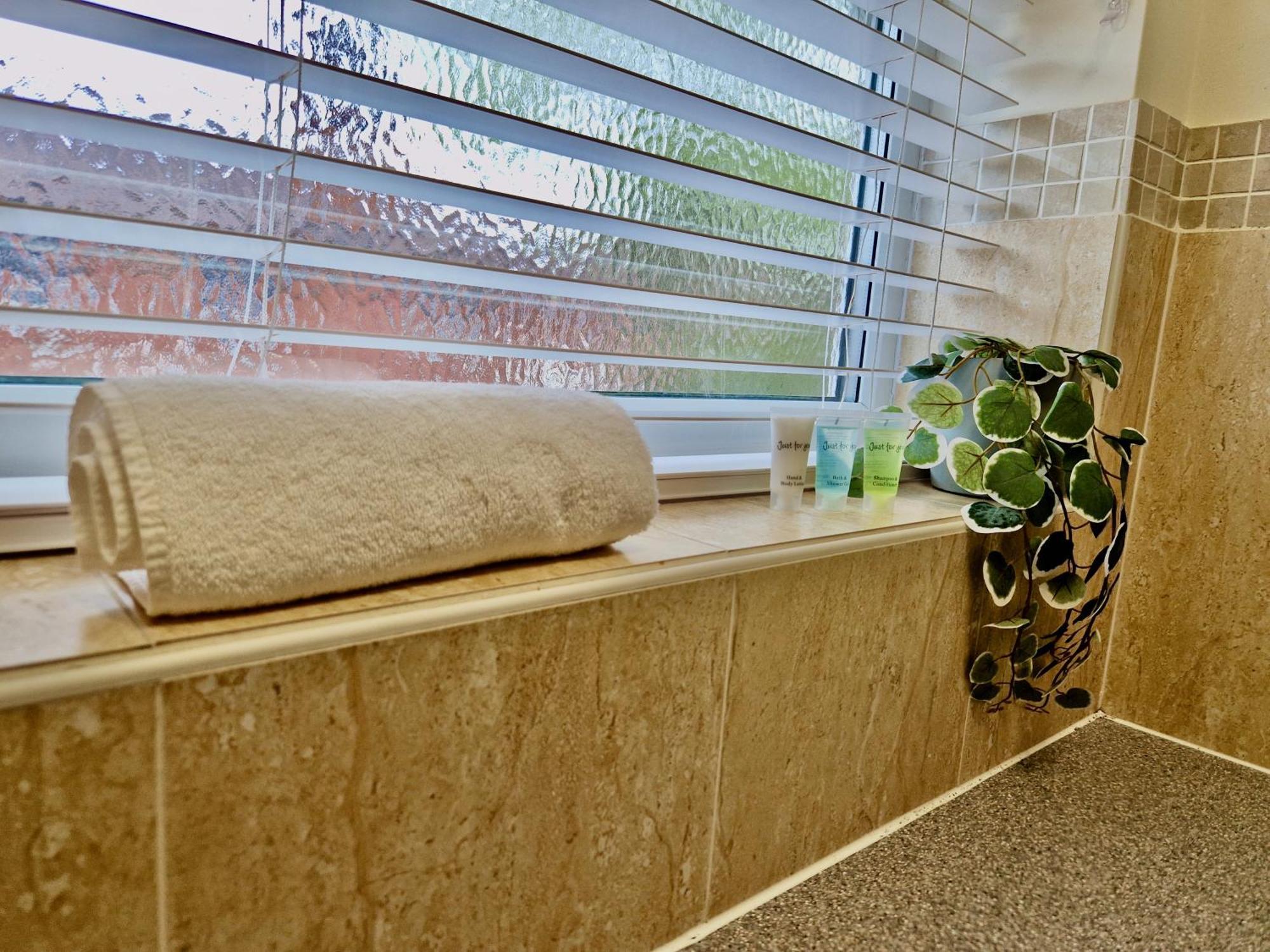 Apartment Chic Luxury Serviced Next To Centre With Free Parking - Contractors & Relocators Coventry
